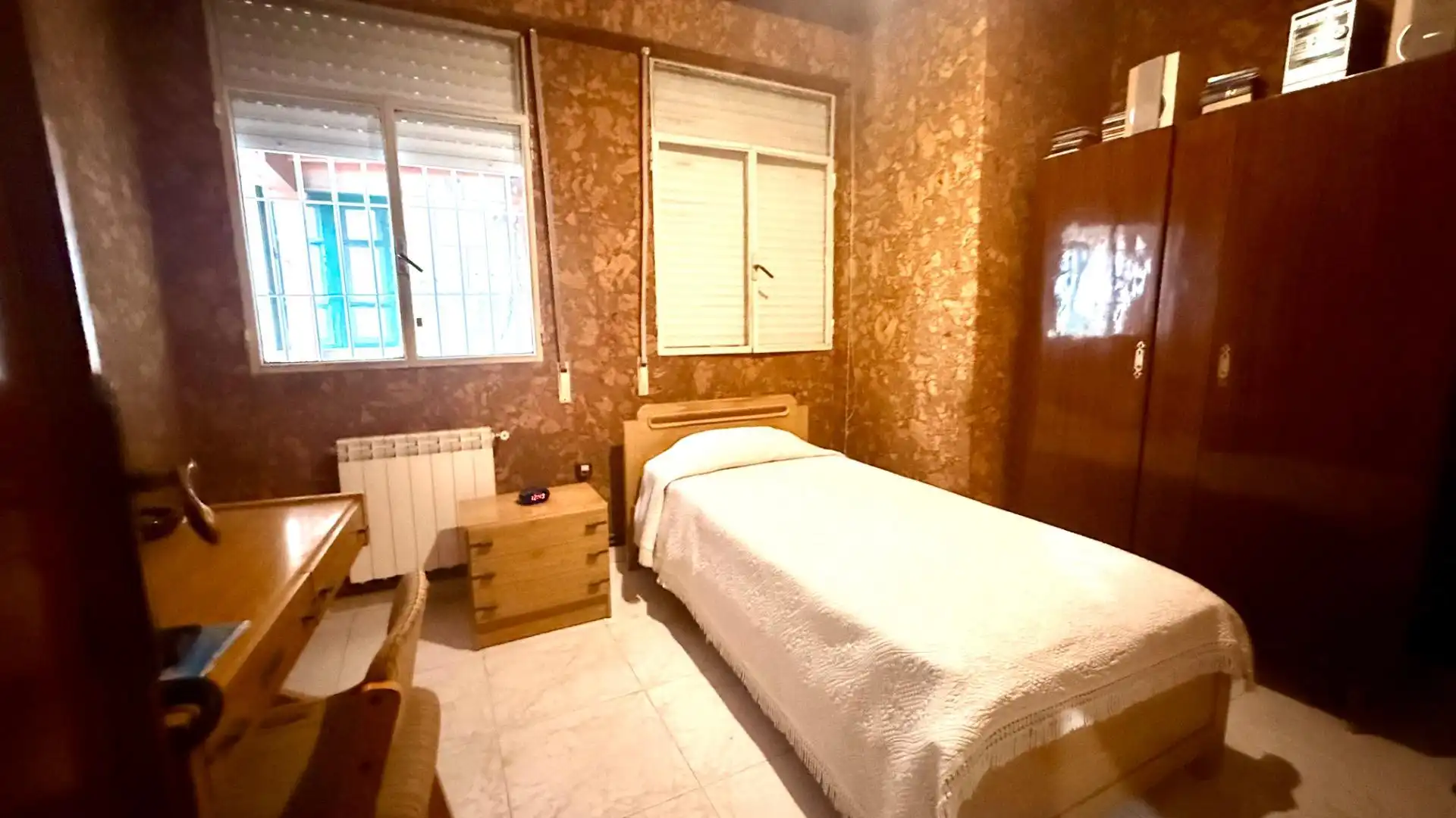 Dormitori de Casa o xalet en venda en Ourense Capital  amb Aire condicionat, Calefacció i Moblat