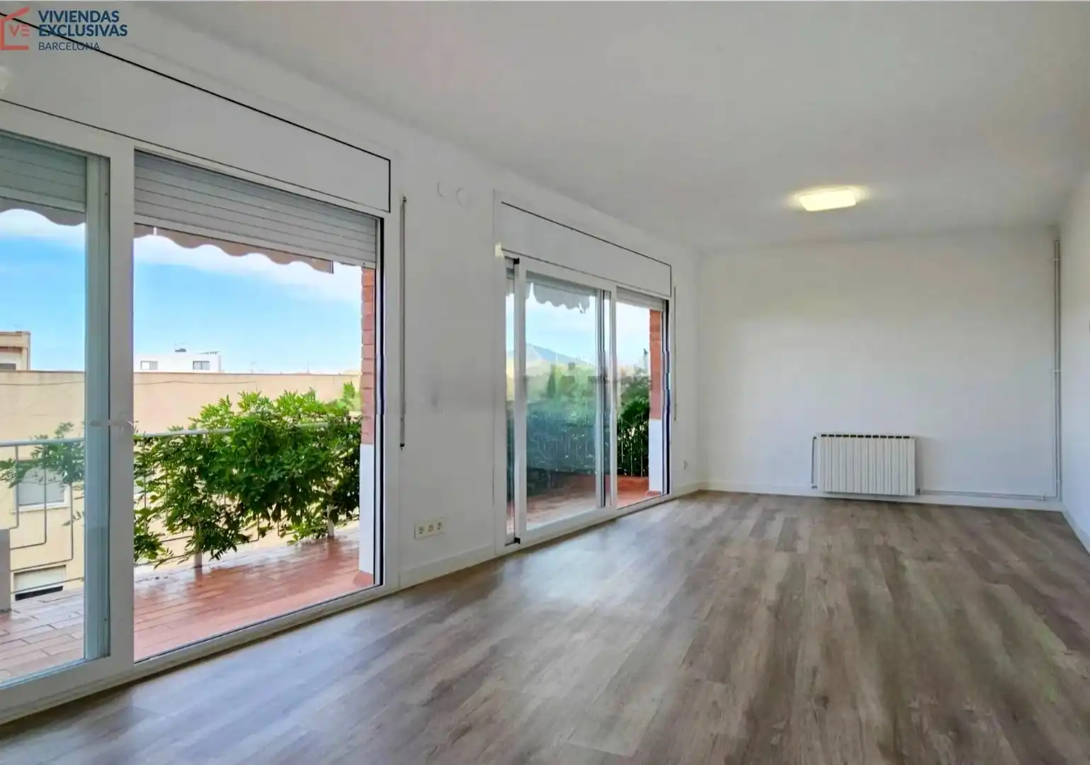 Sala d'estar de Casa o xalet en venda en Sant Just Desvern amb Aire condicionat, Calefacció i Jardí privat