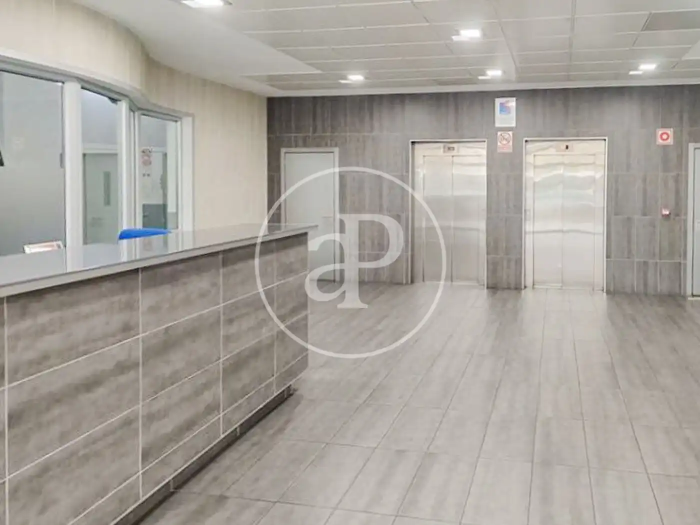 Flat for sale in Madrid  with Air Conditioner, Heating and Terrace