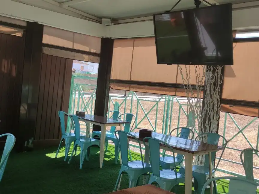 Terraza de Local en venta en Arroyo del Ojanco con Parquet, Terraza y Amueblado