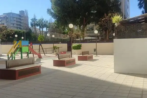Terraza de Planta baja en venta en Alicante / Alacant con Aire acondicionado, Terraza y Piscina comunitaria