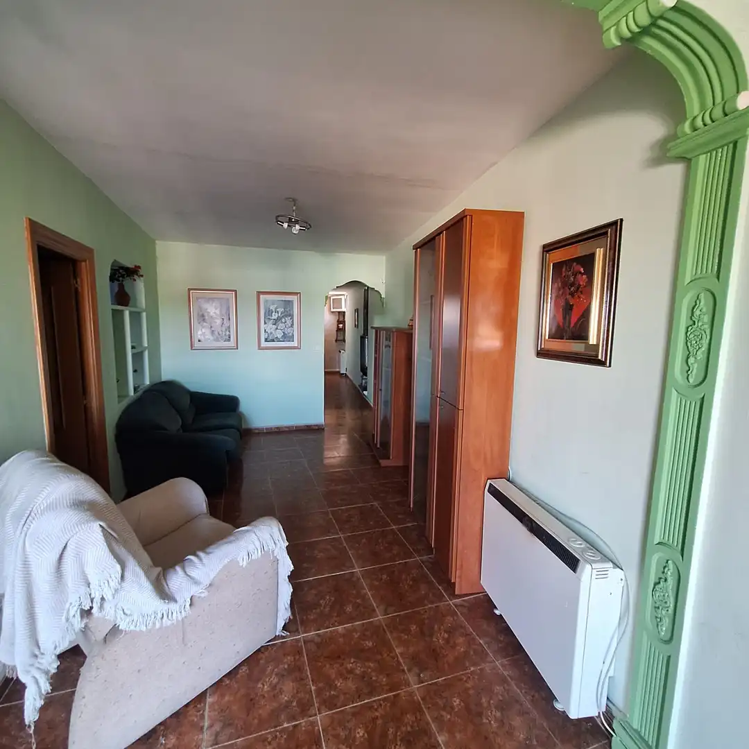 Sala de estar de Piso en venta en Íscar con Calefacción, Terraza y Amueblado