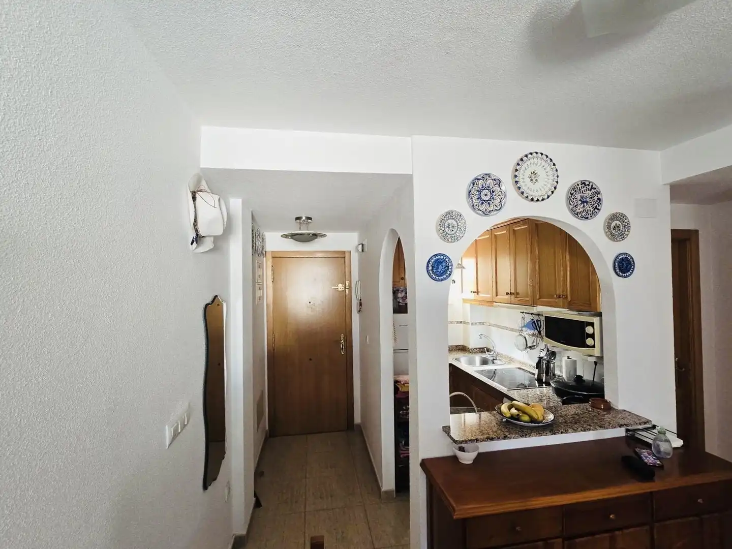 Küche von Wohnung zum Verkauf in Torrevieja mit Klimaanlage, Heizung und Privatgarten