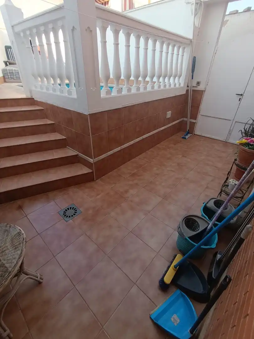 Casa adosada en venda en Linares amb Aire condicionat, Calefacció i Terrassa