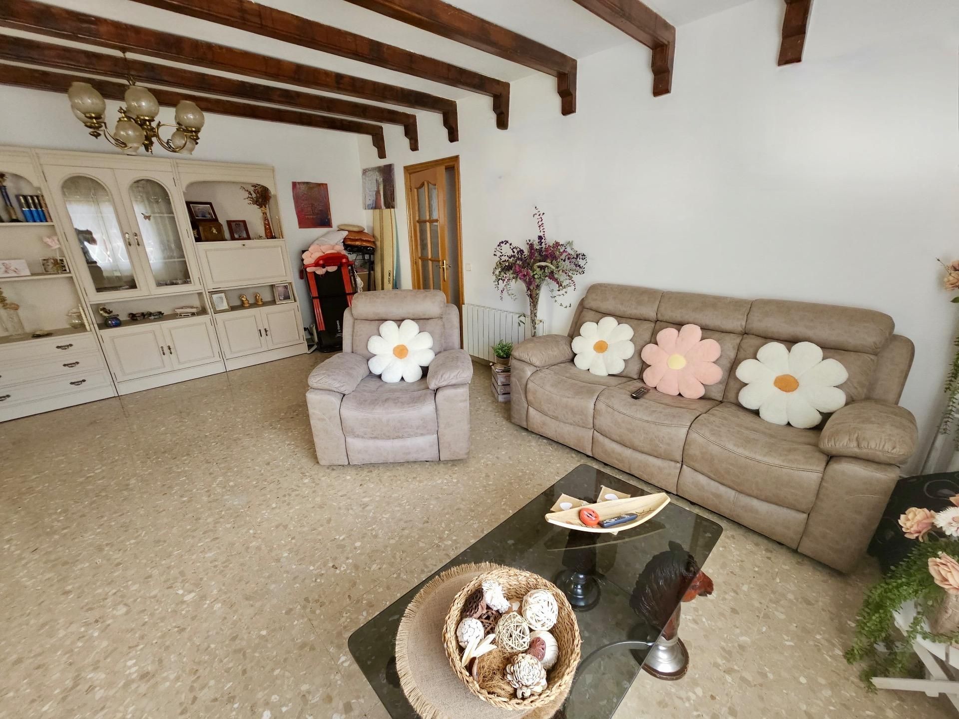 Sala d'estar de Planta baixa en venda en Calella amb Calefacció i Terrassa