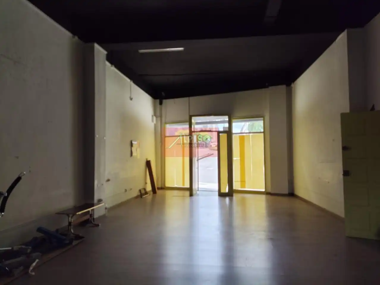 Local comercial de lloguer a Couto, imagen 11