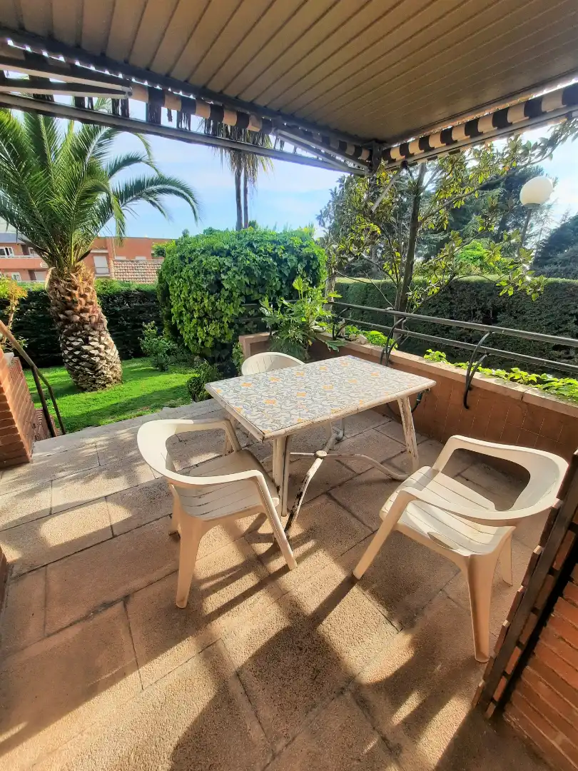 Terrassa de Casa adosada en venda en Las Rozas de Madrid amb Jardí privat, Parquet i Terrassa