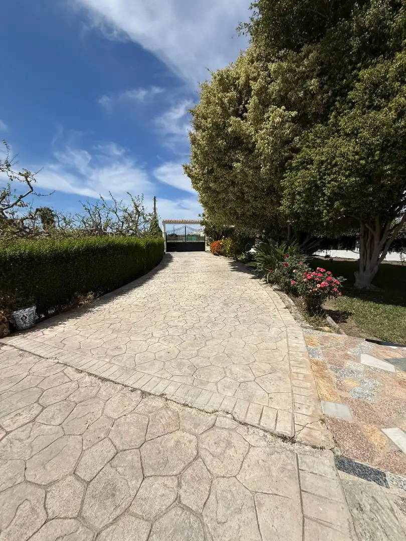 Parking de Casa o chalet de alquiler en Salobreña con Calefacción, Jardín privado y Terraza