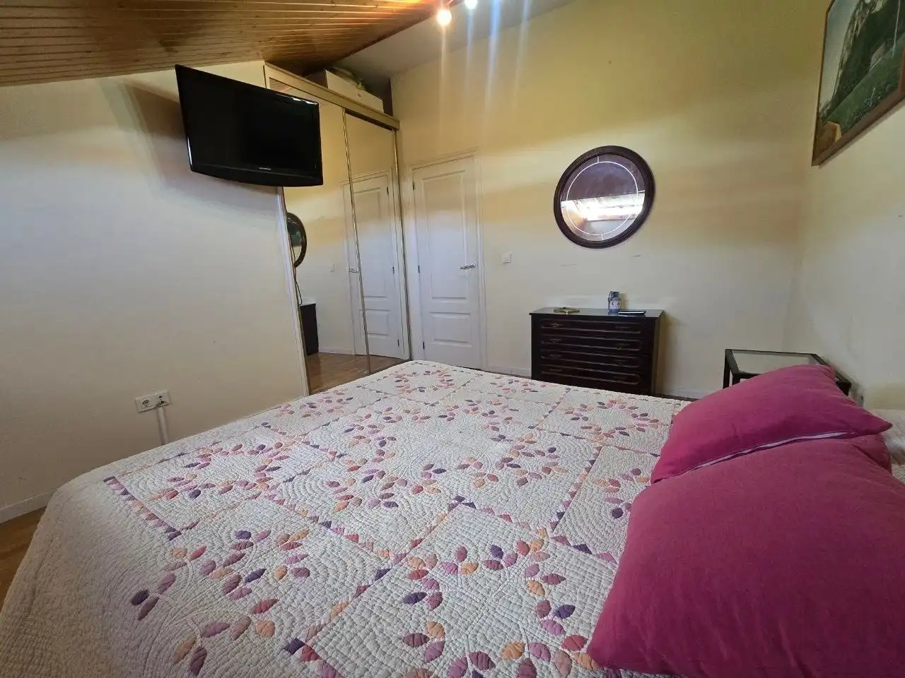 Habitación de Dúplex en venta en Villamediana de Iregua con Calefacción, Terraza y Piscina comunitaria