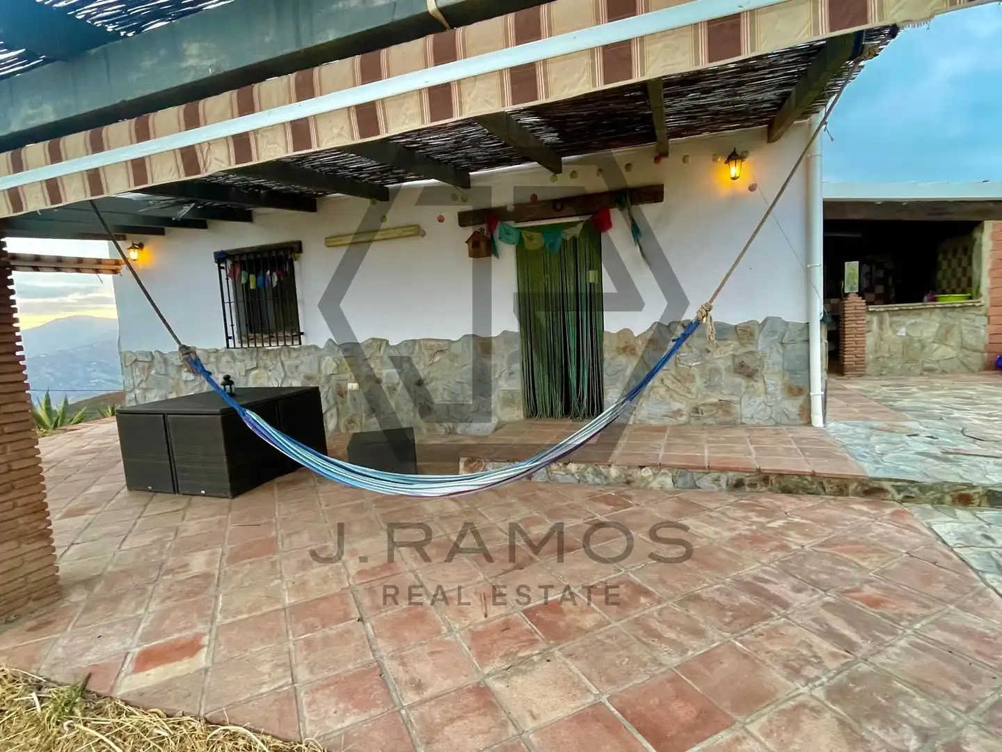 Casa rústica amb piscina en venda a almendrilo, imagen 2