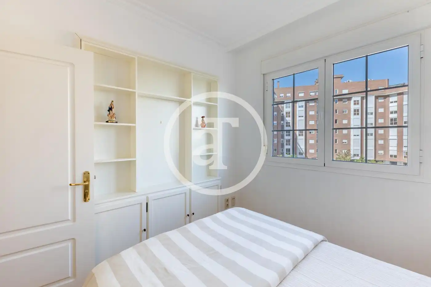 Bedroom of Flat for rent in Madrid  with Air Conditioner, Heating and Furnished