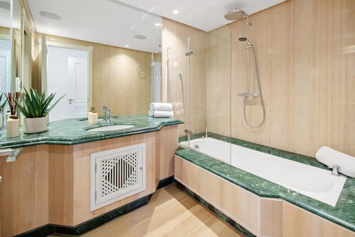 Ático en venta en Bahía de Marbella