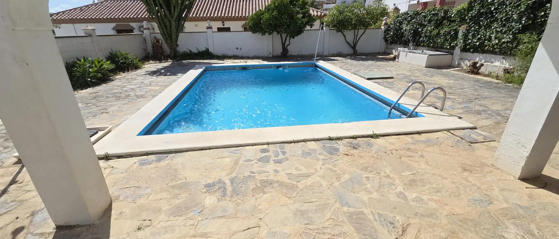 Swimming pool of Houses for sale in Coín  with Air Conditioner, Private garden and Terrace