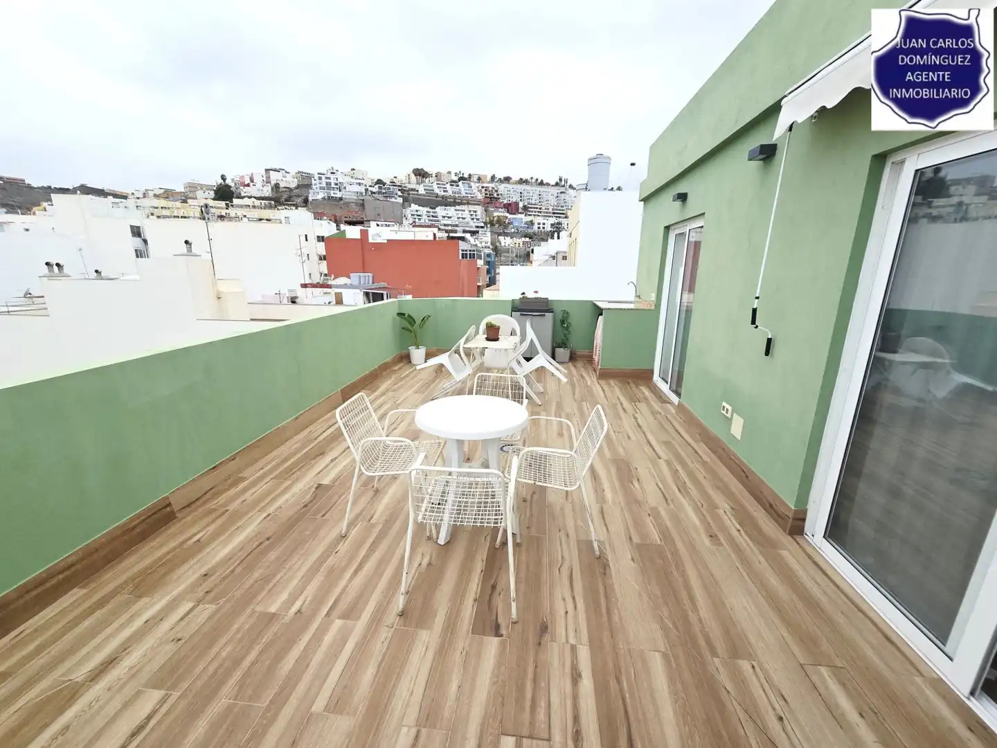 Terrassa de Apartament de lloguer en Las Palmas de Gran Canaria amb Terrassa i Moblat