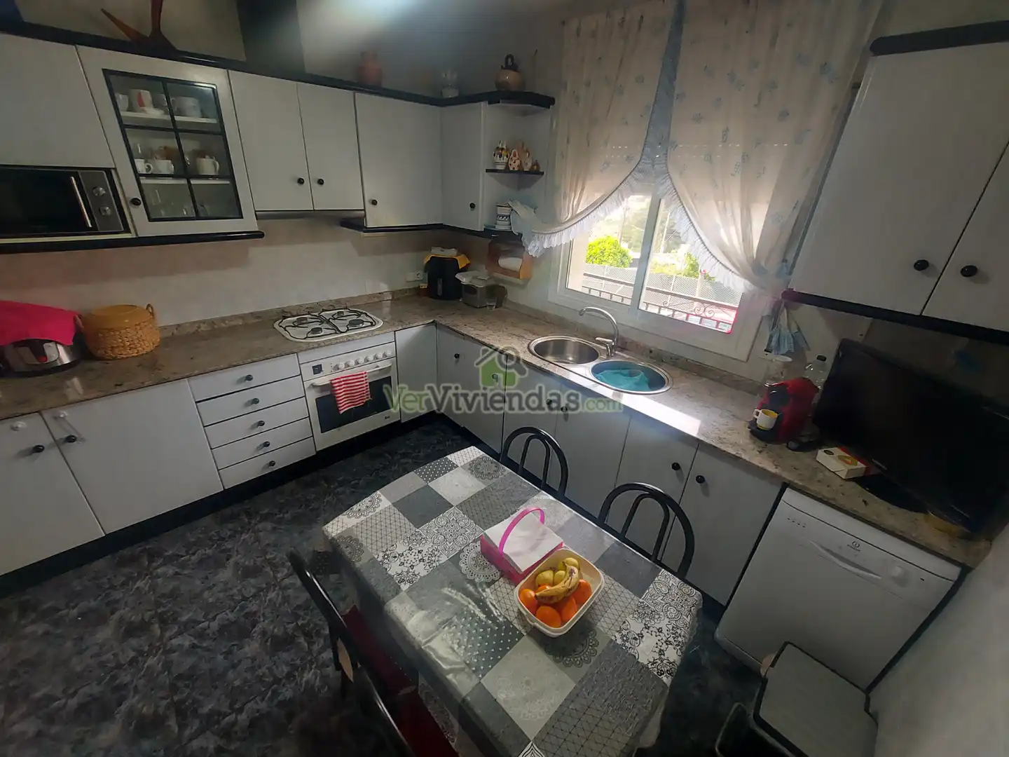 Kitchen of Houses for sale in Sant Vicenç Dels Horts  with Air Conditioner, Heating and Private garden