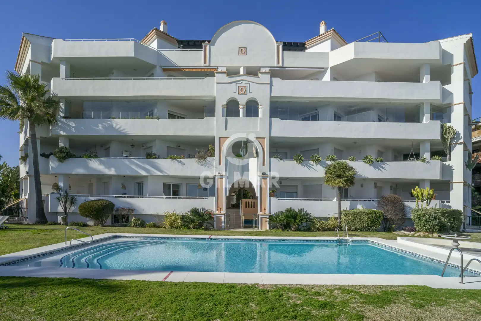 Vista exterior de Apartamento en venta en Marbella con Calefacción, Jardín privado y Trastero