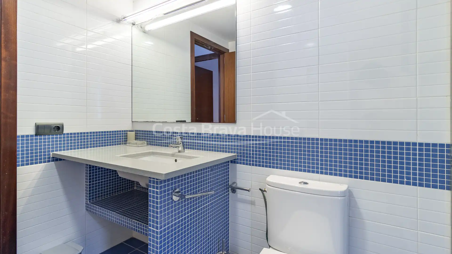 House with pool for sale in Carrer Joan Amades, imagen 42