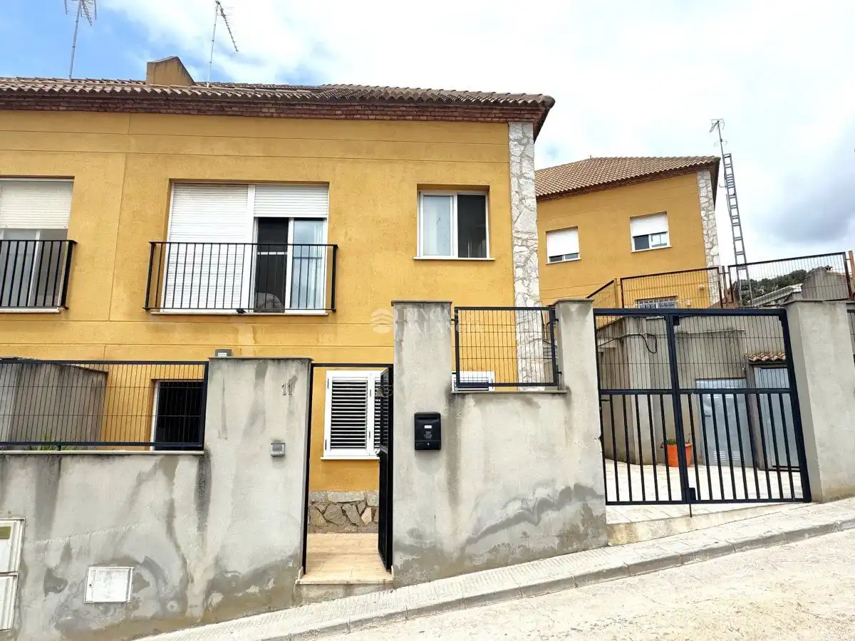 Vista exterior de Casa o xalet en venda en Sot de Ferrer amb Calefacció, Terrassa i Traster