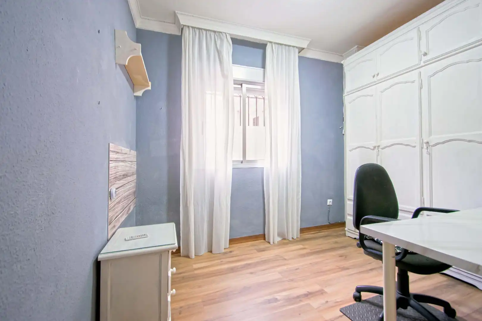 Schlafzimmer von Wohnung zum Verkauf in Sevilla mit Klimaanlage