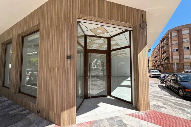 Local comercial en Alquiler en Las Piscinas Naturales
