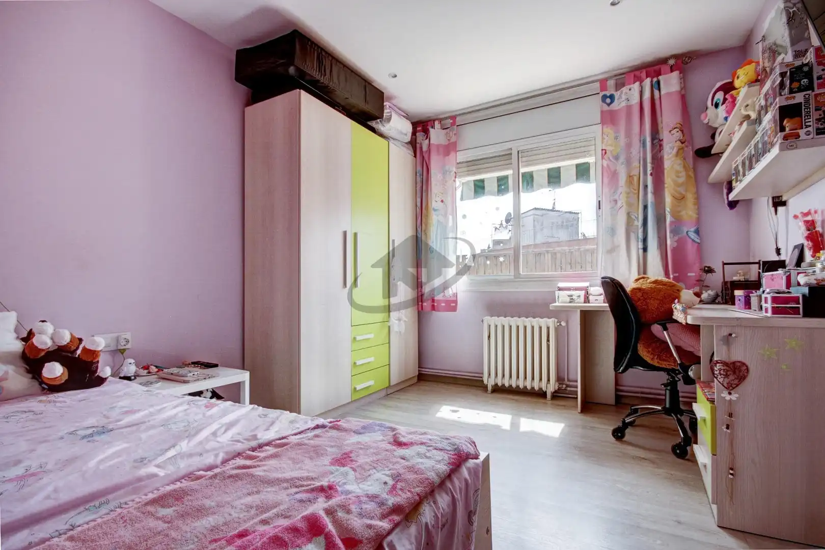 Habitación de Ático en venta en Barberà del Vallès con Aire acondicionado, Calefacción y Terraza