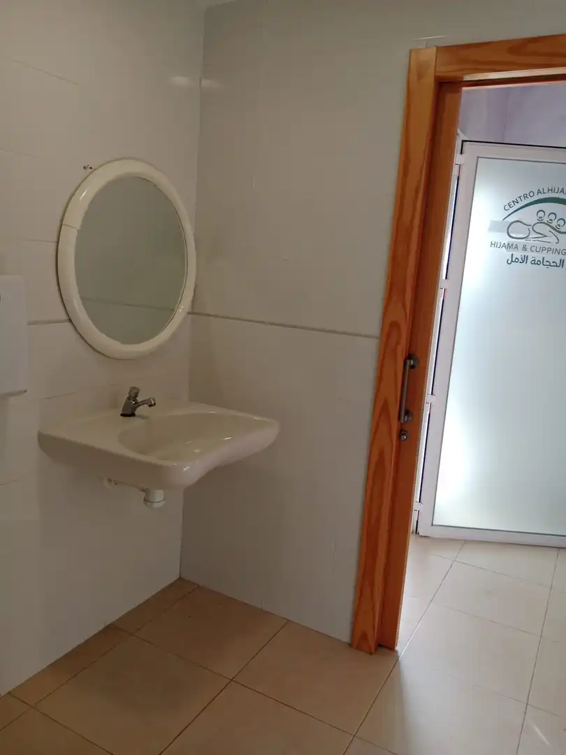 Badezimmer von Geschaftsraum zum Verkauf in Albatera mit Klimaanlage
