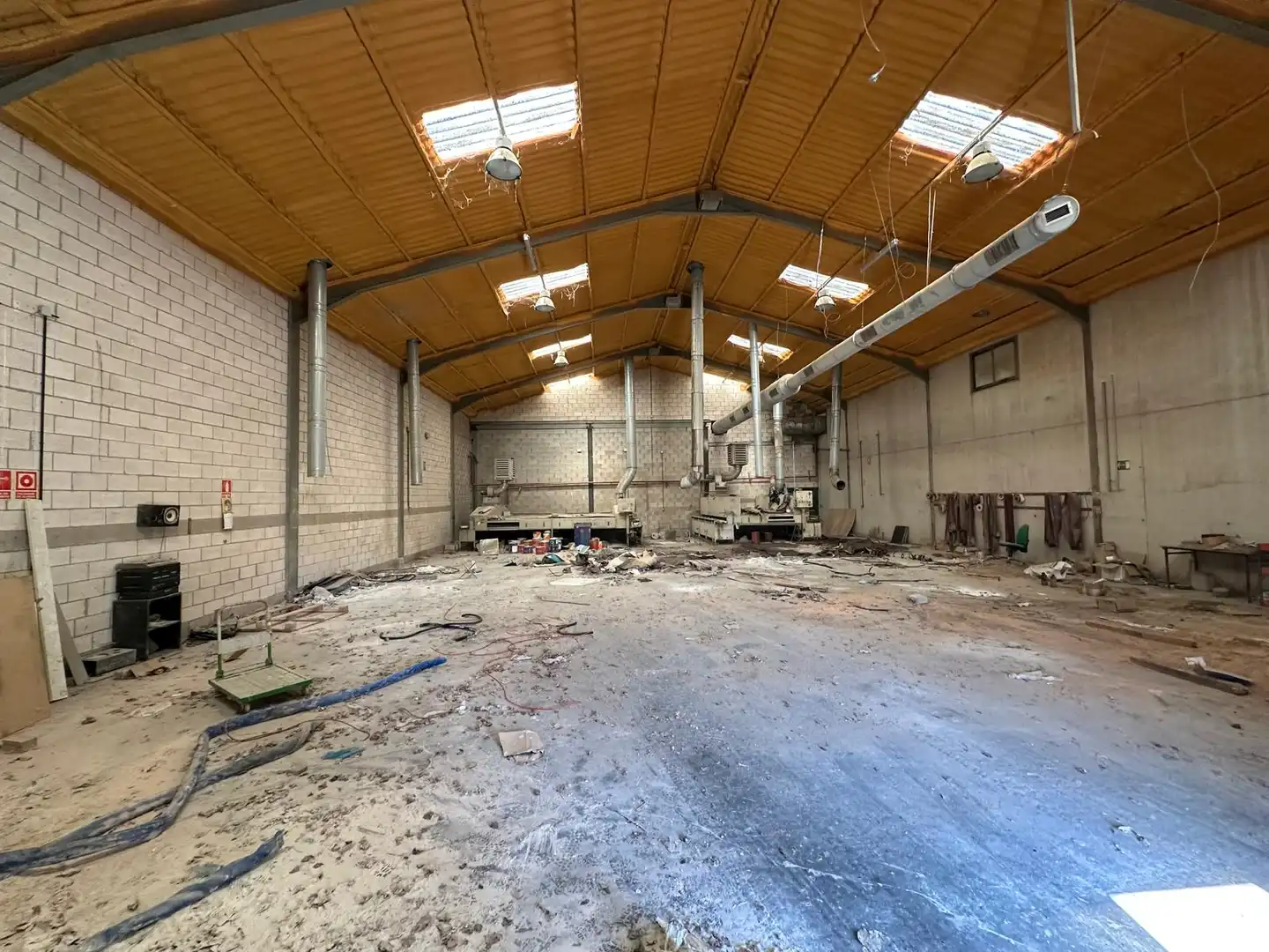 Nau industrial en venda en Villalbilla de Burgos