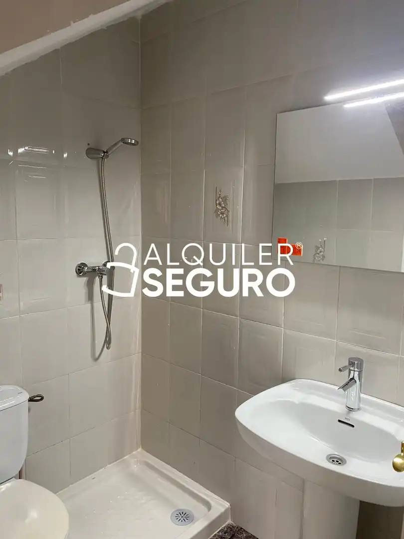 Bathroom of Houses for rent in Murcia  with Air Conditioner and Furnished