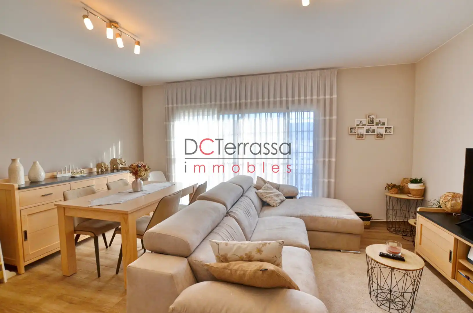 Sala de estar de Piso en venta en Terrassa con Aire acondicionado, Calefacción y Horno
