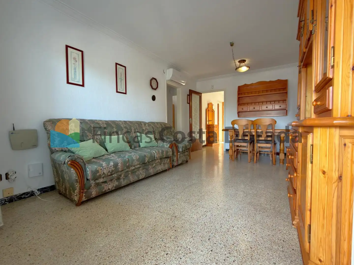 Außenansicht von Wohnung zum Verkauf in Vilanova i la Geltrú mit Heizung, Terrasse und Abstellraum