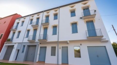 EDIFICIO SIN DIVISIÓN HORIZONTAL EN EL CENTRO DE TORELLÓ