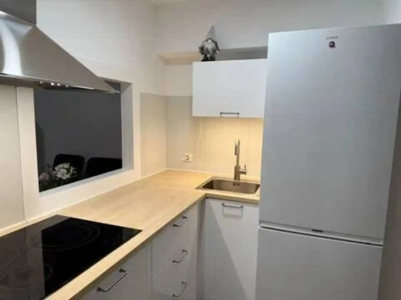 Piso con ascensor en venta en Calle Calle De Dinamarca, 32, imagen 4