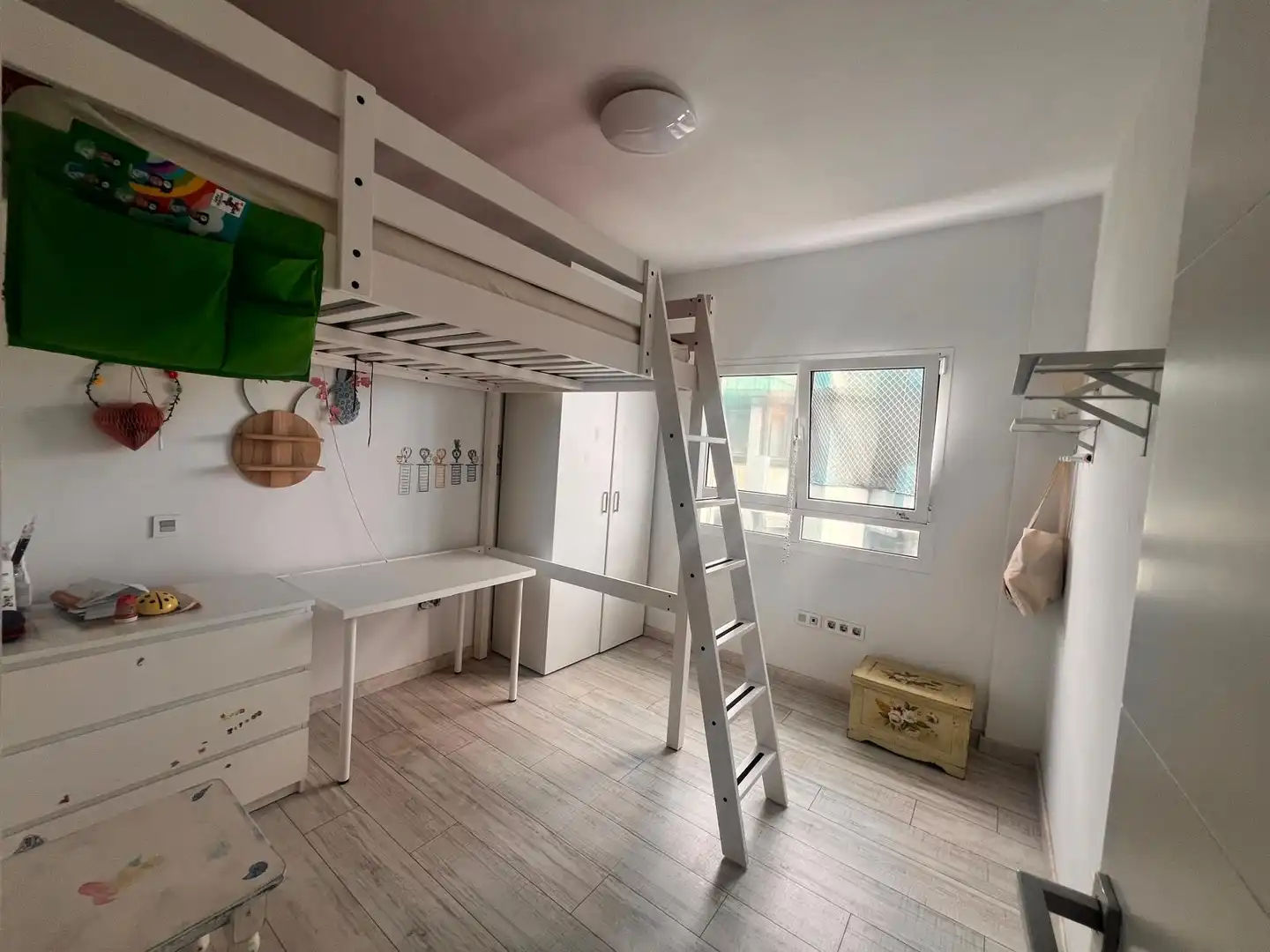 Habitación de Piso de alquiler en Las Palmas de Gran Canaria con Amueblado y Balcón