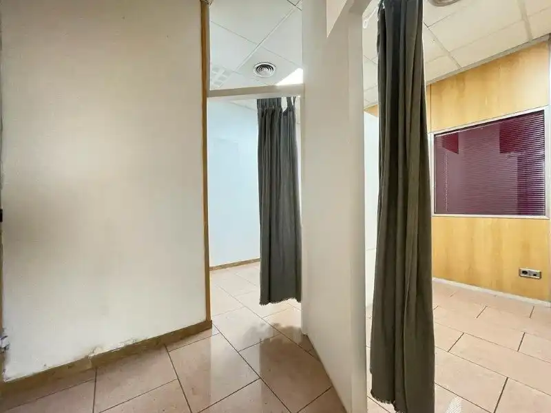Local comercial en venda a Centre, imagen 10