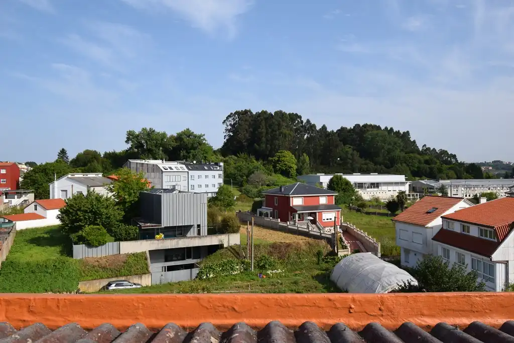 Vista exterior de Àtic en venda en Miño amb Calefacció, Terrassa i Traster