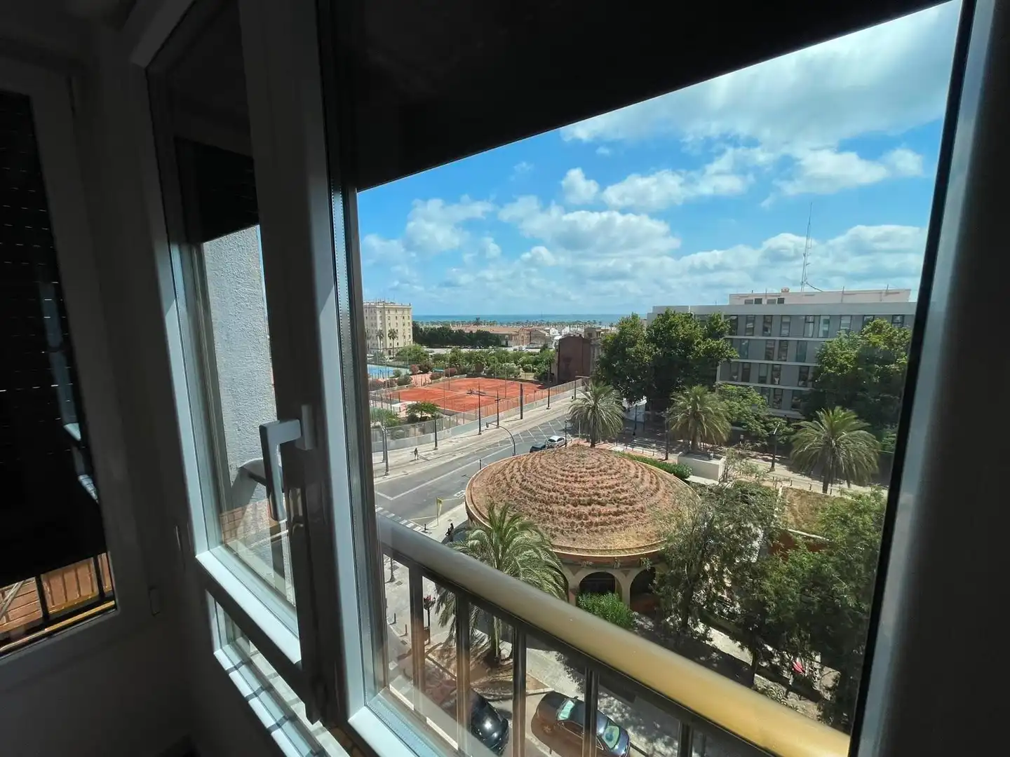 Exterior view of Duplexes for rent in Valencia  with Parquet flooring, Terrace and Furnished
