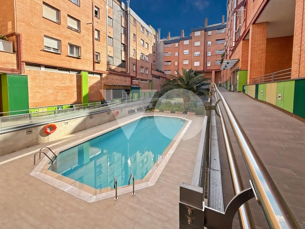 Piscina de Pis en venda en Madrid amb Calefacció, Traster i Piscina