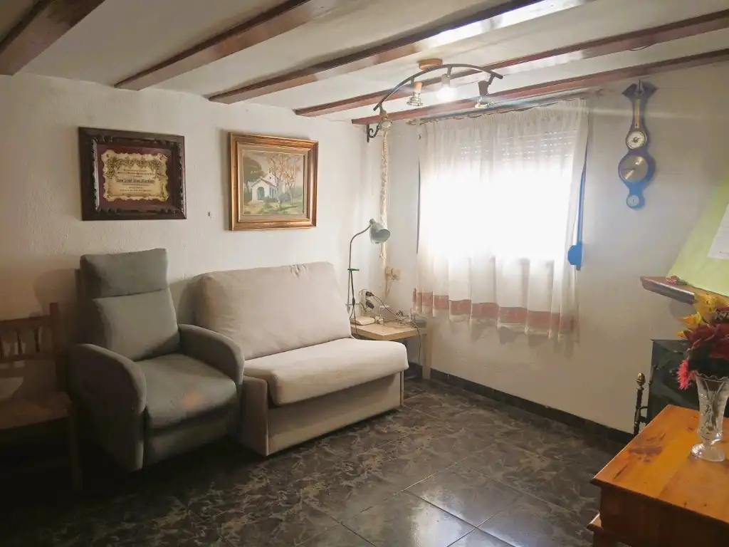 Sala de estar de Casa o chalet en venta en Calles con Trastero, Amueblado y Horno