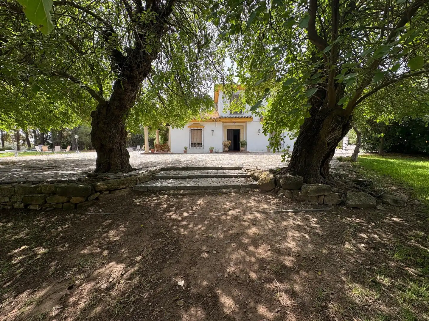 Jardí de Casa o xalet en venda en Córdoba amb Aire condicionat, Jardí privat i Piscina