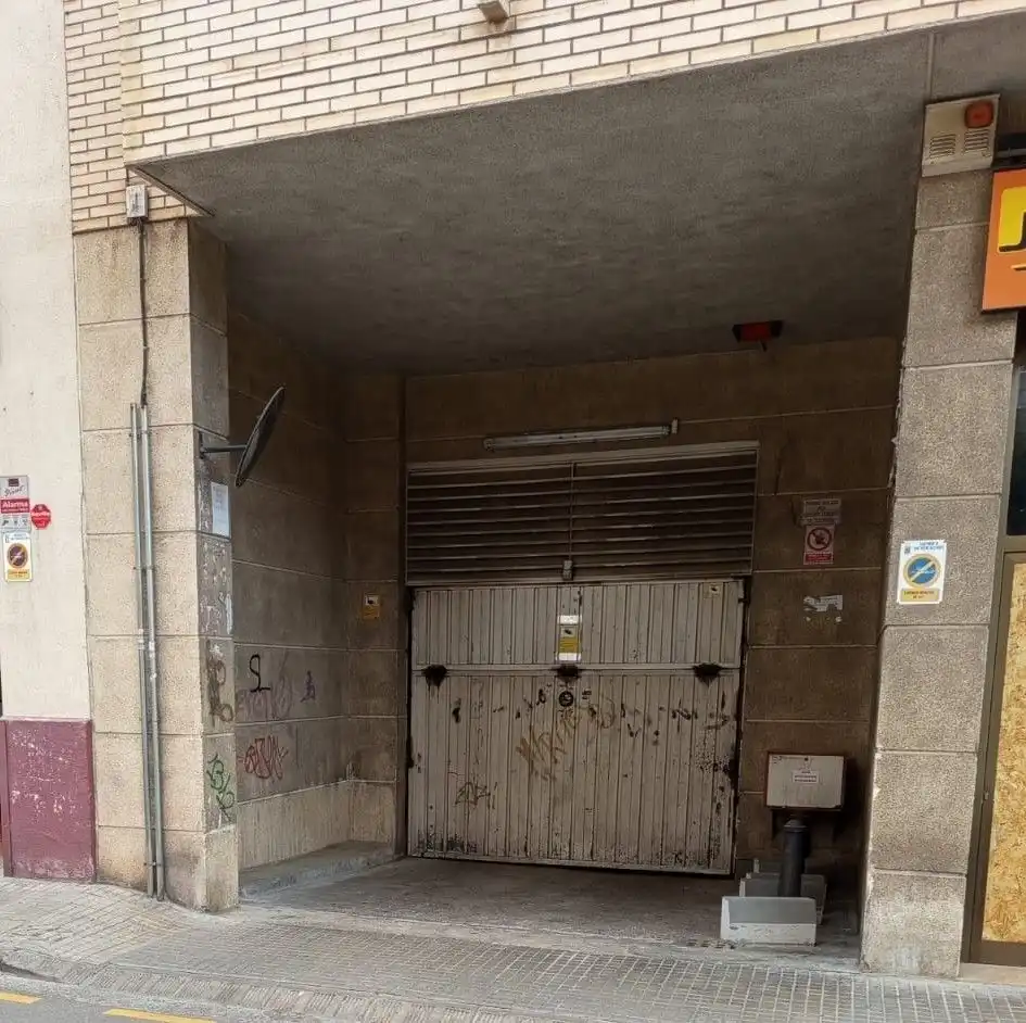 Einzelparkplatz zum Verkauf in Sant Vicenç Dels Horts, imagen 4