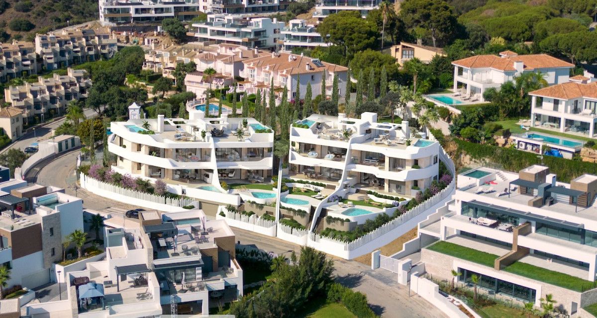 Exterior view of Duplex for sale in Marbella  with Air Conditioner, Private garden and Terrace
