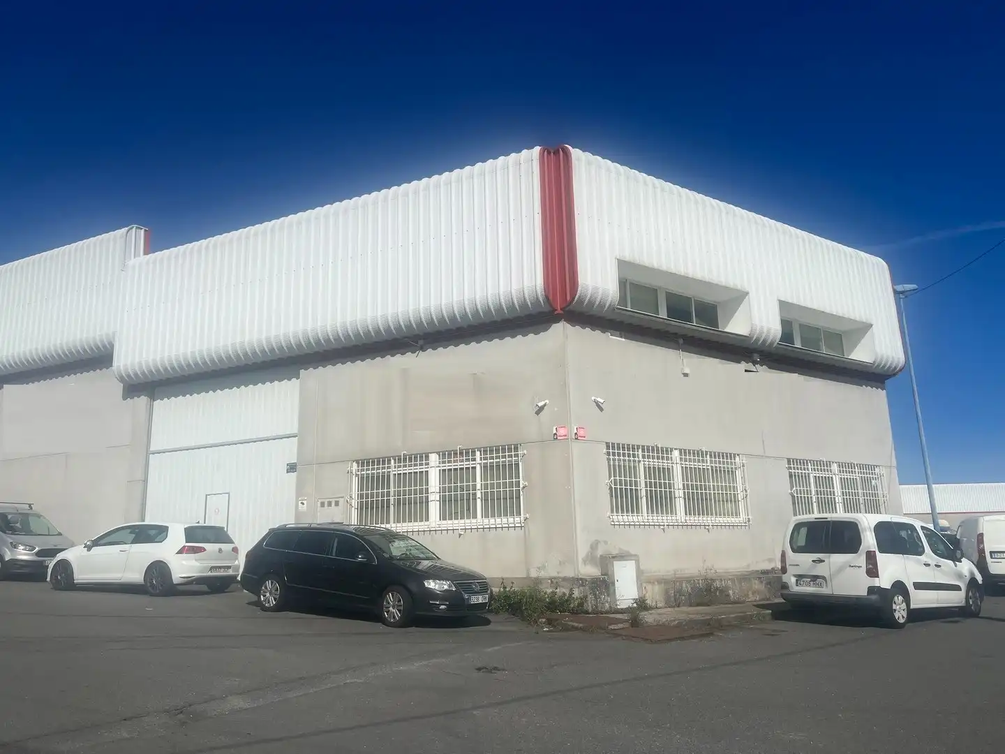 Nau industrial en venda a Avenida Alvedro 16, imagen 2