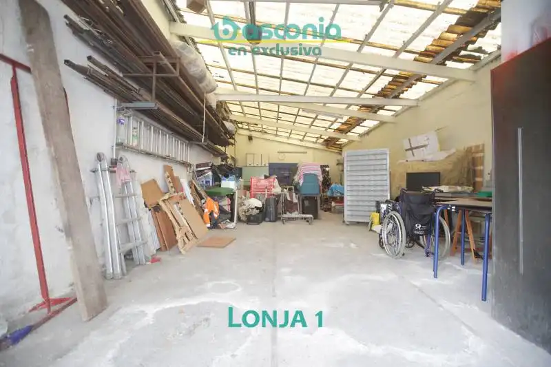 Local en venda en Basauri 