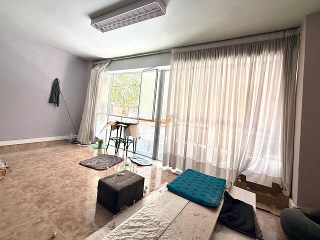 Local comercial en Venta en Calle PABLO IGLESIAS en Mercado