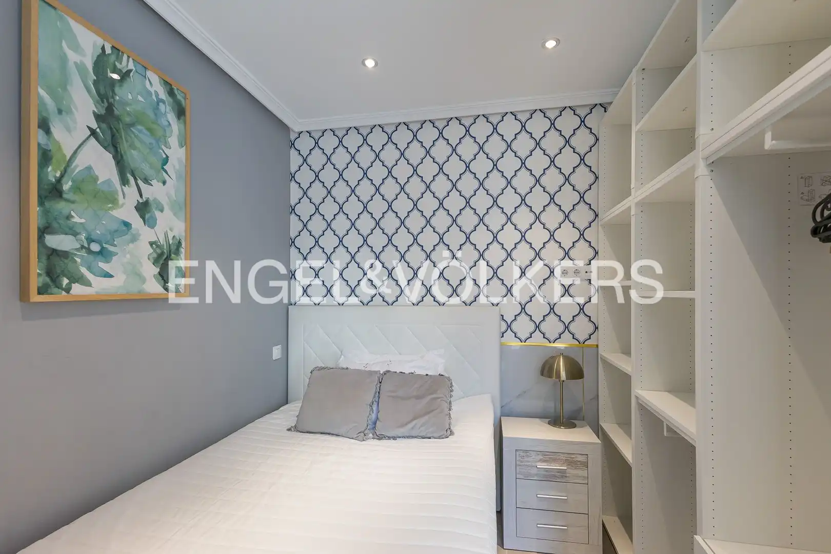 Bedroom of Flat for sale in Madrid  with Air Conditioner, Heating and Parquet flooring