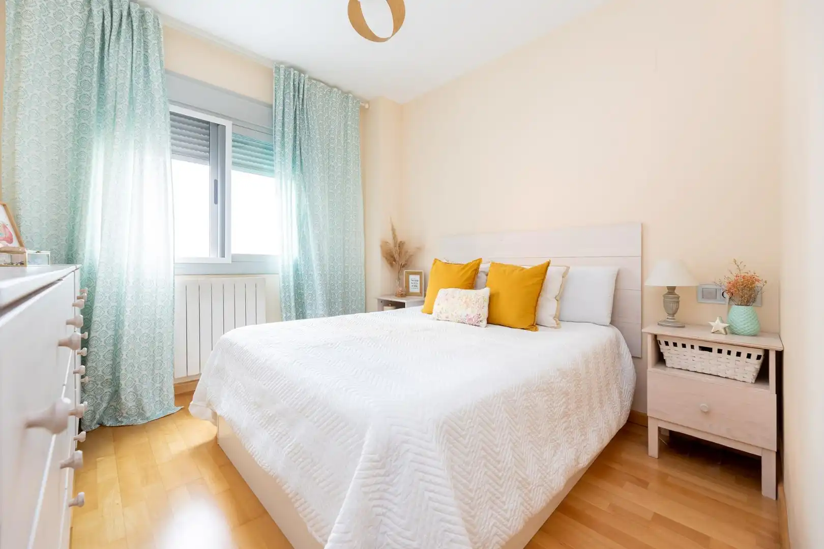 Bedroom of Flat for sale in Armilla