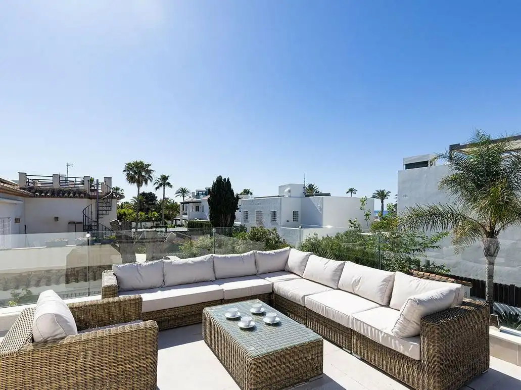 Terrasse von Haus oder Chalet zur Miete in Marbella mit Klimaanlage, Privatgarten und Terrasse