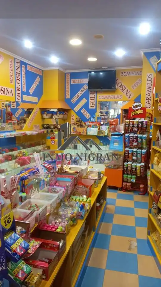 Locale commerciale in affitto a Rúa Arco Visigótico, imagen 4