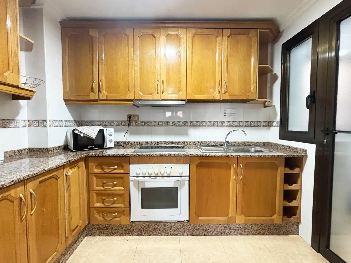 Cocina de Piso en venta en Torrevieja con Aire acondicionado, Terraza y Amueblado