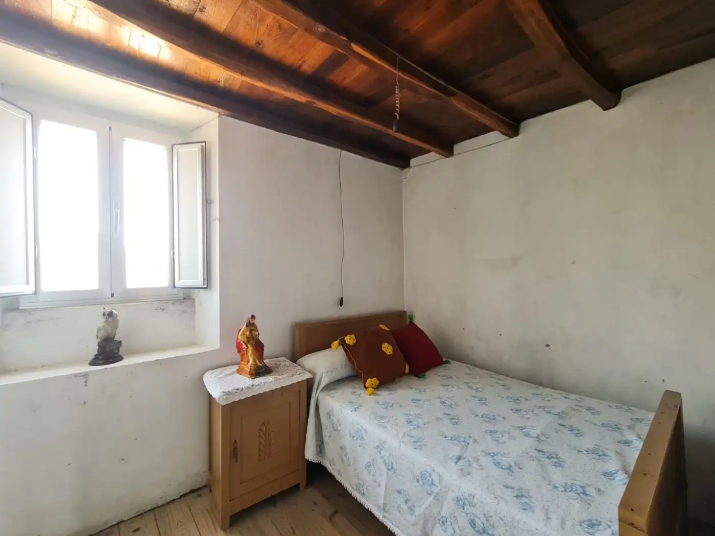 Dormitori de Casa o xalet en venda en Ourol